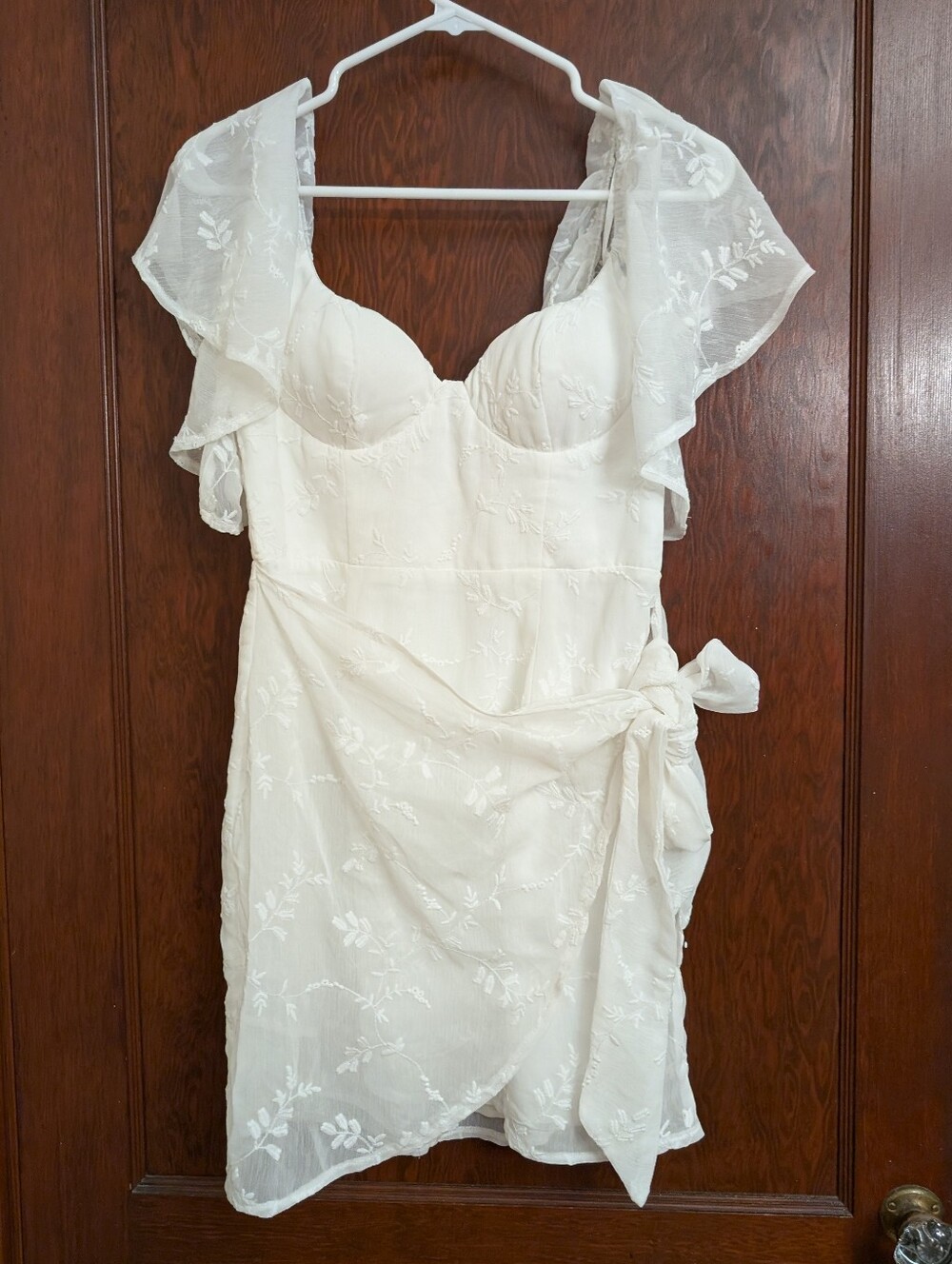 NWT! Selfie Leslie Aphrodite Molded Bust Angel Sleeve Wrap Dress